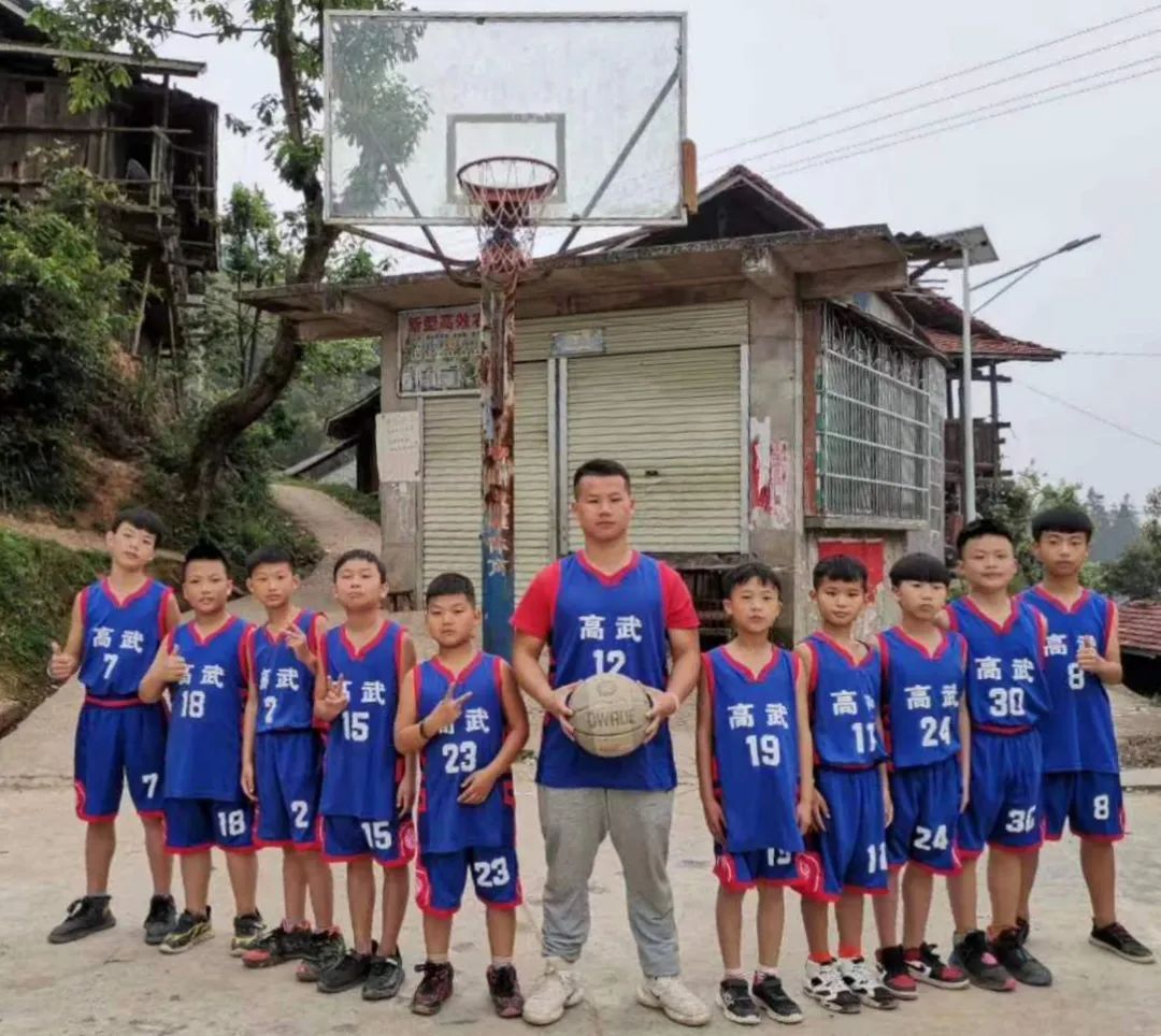 篮球战术训练分解法图解大全_0